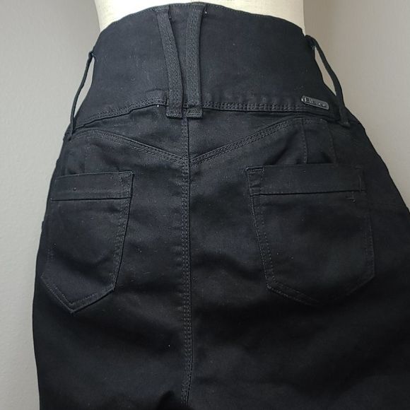 JR. PLUS SIZE ELLA JEANS 👖 😍 - Picture 7 of 12